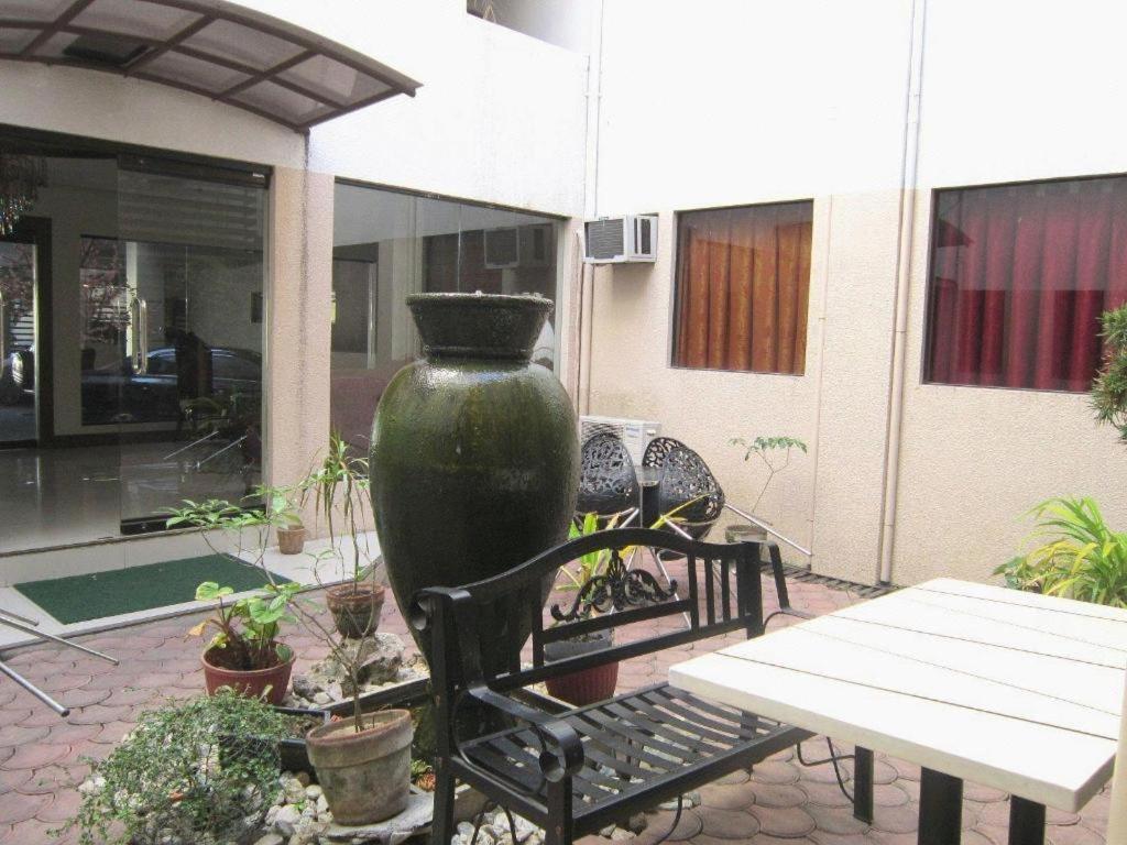 Rich Manor Pension House Cagayan de Oro Zewnętrze zdjęcie